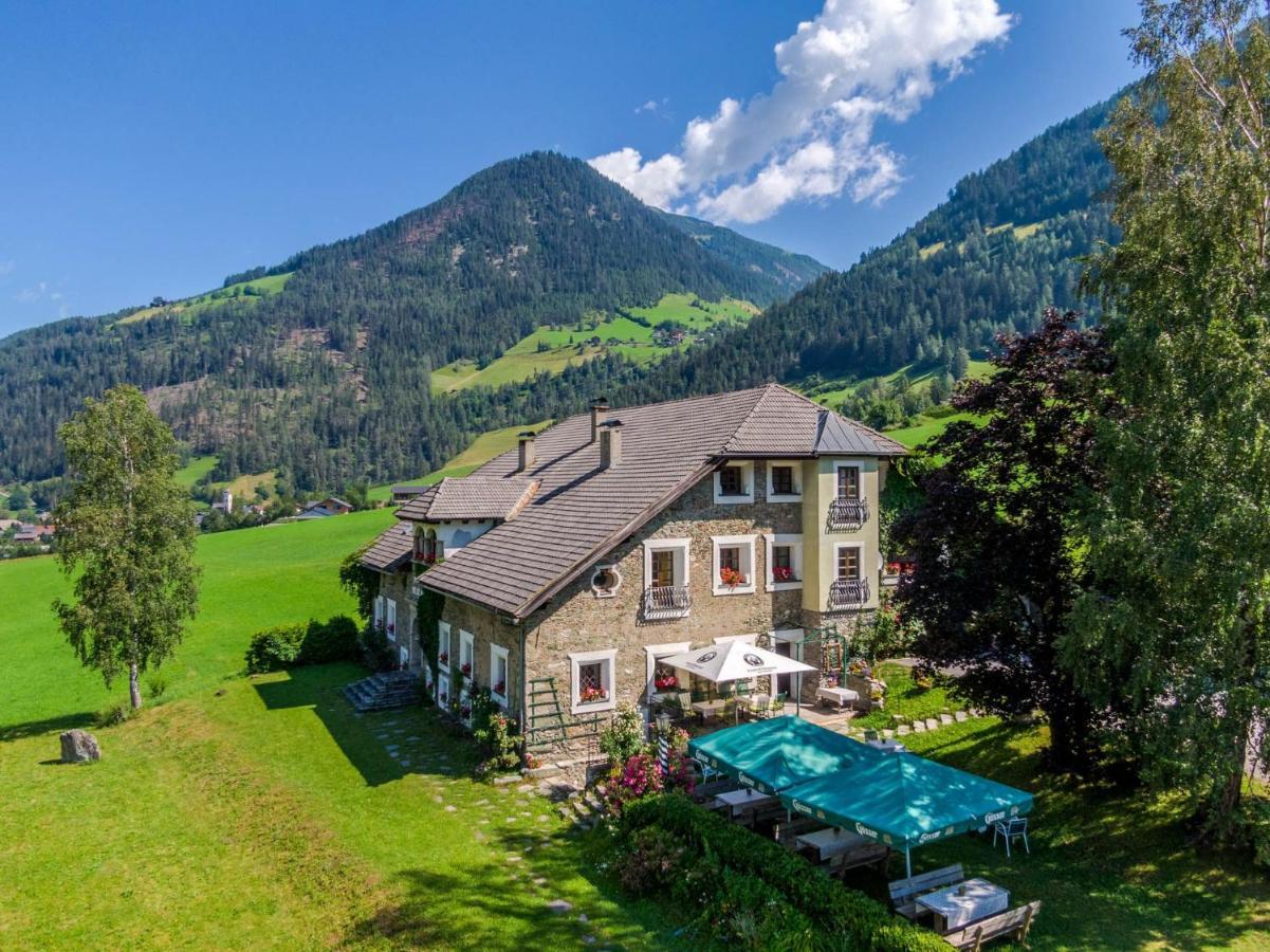 Putzenhof Appartements Großkirchheim Kültér fotó