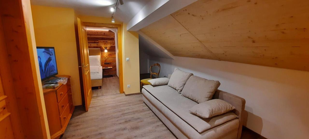 Putzenhof Appartements Großkirchheim Kültér fotó